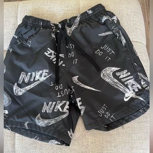 NIKE Flow Shorts